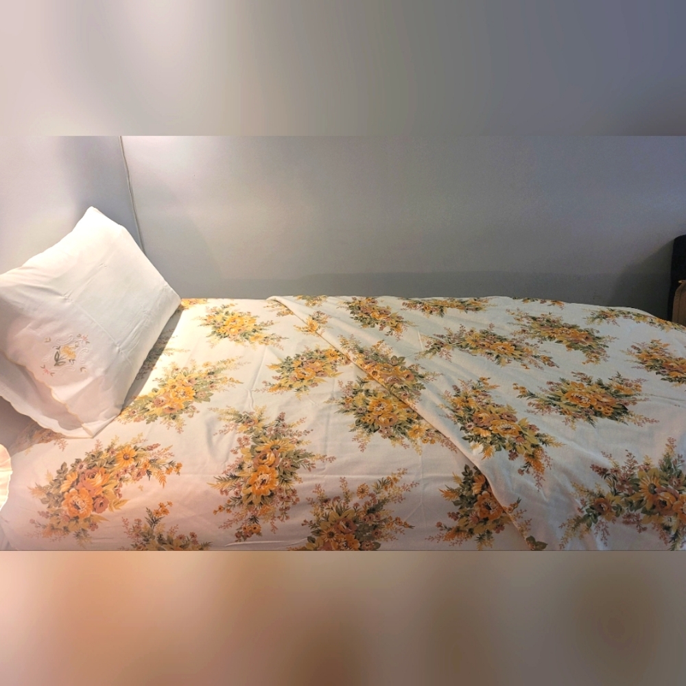 VINTAGE Single/Twin sz Bedding Set. 3pc - Picture 6 of 12